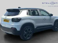 Used Jeep Avenger EV Summit 113 kW (154 HP) 2024 White SUV