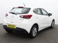 Used Mazda 2 75 HP (55 kW) 2019 White Hatchback