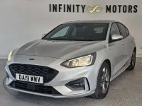 Used Ford Focus ST-Line 125 HP (91 kW) 2019 Silver Hatchback