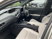 used Lexus UX 250h 2.0 Takumi 5dr CVT - 2021 (21)