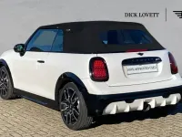 Usado Mini John Cooper Works 228 CV (167 kW) 2025 Blanco Utilitario