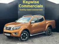 Used Nissan Navara Tekna 190 HP (139 kW) 2020 Yellow Pickup