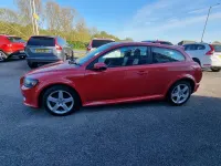 Used Volvo C30 R-Design 100 HP (73 kW) 2008 Red Hatchback
