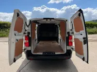 Used Vauxhall Vivaro 150 HP (110 kW) 2024 White MPV