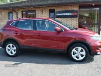 Used Nissan Qashqai Acenta Premium 2021 Red SUV