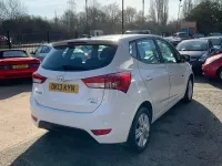 Used Hyundai ix20 Active 113 HP (83 kW) 2013 White Hatchback