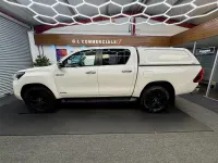 Used Toyota HiLux Luxury 150 HP (110 kW) 2023 White Pickup
