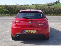 Used Alfa Romeo Giulietta 120 HP (88 kW) 2016 Red Hatchback