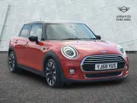 Used Mini Cooper Exclusive 134 HP (98 kW) 2019 Orange Hatchback
