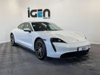 Begagnad Porsche Taycan 419 kW (571 HK) 2022 Vit Sedan