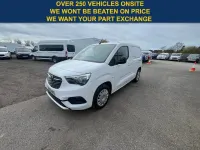 Used Vauxhall Combo S 100 HP (73 kW) 2023 White MPV