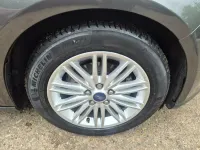 Usado Ford Focus Zetec 125 HP (91 kW) 2018 Cinzento Citadino
