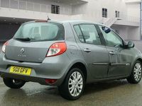Used Renault Clio II Dynamique 2011 Grey Hatchback