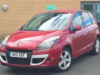 Used Renault Scénic Dynamique 2011 Red MPV