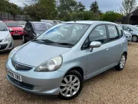 Begagnad Honda Jazz SE 83 HK (61 kW) 2006 Blå Halvkombi