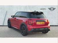 Used Mini Cooper Hatch 136 HP (100 kW) 2024 Red Hatchback