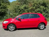 Used Toyota Auris 100 HP (73 kW) 2008 Red Hatchback