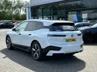 Usado BMW iX M Sport 236 kW (322 CV) 2022 Blanco SUV