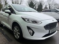 Used Ford Fiesta Zetec 101 HP (74 kW) 2018 White Hatchback