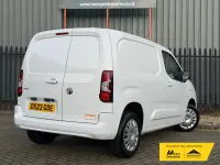 Second-hand Vauxhall Combo S 100 CP (73 kW) 2023 Alb Van