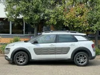 Used Citroën C4 Cactus Feel 100 HP (73 kW) 2014 White Hatchback