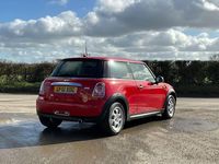Begagnad Mini ONE Hatch 2011 Röd Halvkombi