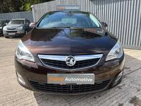 Used Vauxhall Astra Elite 165 HP (121 kW) 2012 Brown Hatchback
