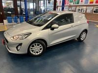 Käytetty Ford Fiesta 85 HP (62 kW) 2019 Hopea Viistoperä