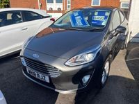 Used Ford Fiesta Zetec 100 HP (73 kW) 2018 Grey Hatchback