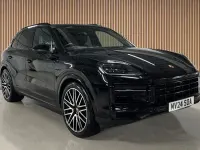 Used Porsche Cayenne S E-Hybrid 519 HP (381 kW) 2025 SUV