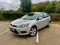 Used Ford Focus Zetec 110 HP (80 kW) 2011 Silver Hatchback