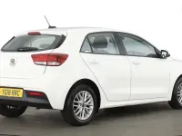 Used Kia Rio 2018 White Hatchback