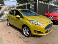 Used Ford Fiesta Zetec 98 HP (72 kW) 2015 Yellow Hatchback