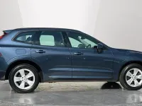 Used Volvo XC60 Momentum 197 HP (144 kW) 2022 Blue SUV