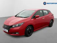 Używany Nissan Leaf Acenta 110 kW (150 KM) 2022 Czerwony Hatchback