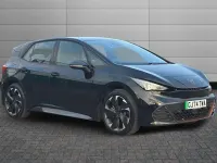 Begagnad Cupra Born e-Boost 169 kW (231 HK) 2024 Svart Halvkombi
