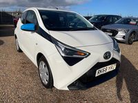 Used Toyota Aygo X-play 2018 White Hatchback