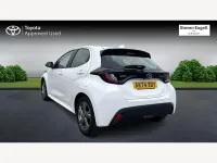Usado Toyota Yaris Hybrid 2024 Branco Citadino