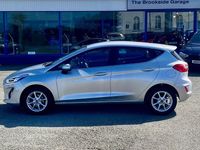 Used Ford Fiesta Zetec 70 HP (51 kW) 2018 Silver Hatchback