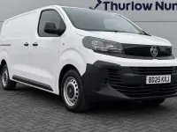 Used Vauxhall Vivaro 145 HP (106 kW) 2025 White MPV