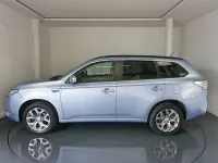 Used Mitsubishi Outlander P-HEV 200 HP (147 kW) 2015 Blue SUV