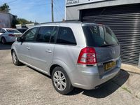 Second-hand Vauxhall Zafira 110 CP (80 kW) 2012 Argintiu Monovolum