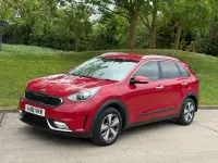 Used Kia Niro 139 HP (102 kW) 2018 Red SUV