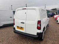 Used Vauxhall Combo 100 HP (73 kW) 2021 White MPV