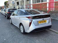 Usado Toyota Prius 2018 Plateado Utilitario