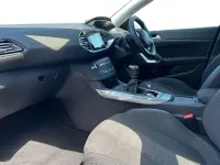 Used Peugeot 308 Allure Premium 131 HP (96 kW) 2021 Black Hatchback