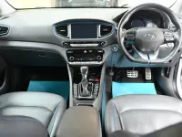 Used Hyundai Ioniq Premium SE 141 HP (103 kW) 2017 White Hatchback