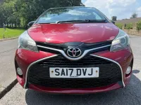 Used Toyota Yaris Design 111 HP (81 kW) 2017 Red/black Hatchback