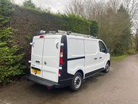 Used Vauxhall Vivaro 95 HP (69 kW) 2018 White MPV