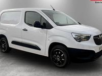 Used Vauxhall Combo 101 HP (74 kW) 2022 White MPV